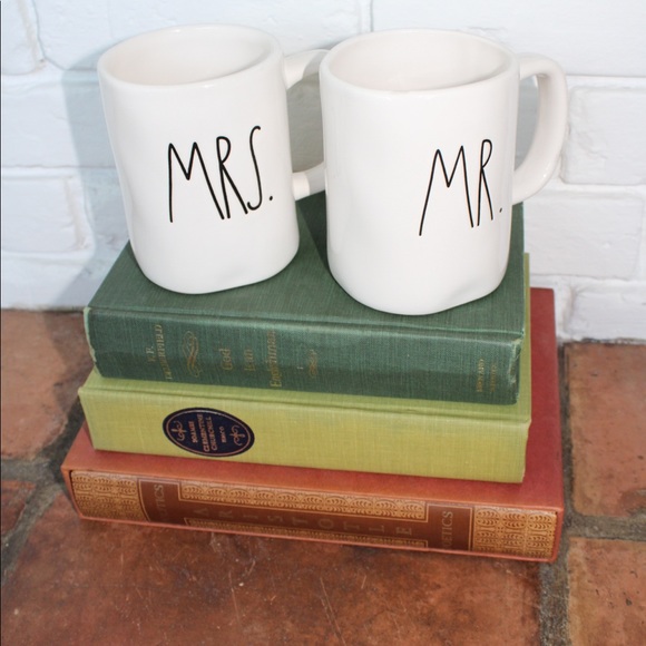 Rae Dun Mr. and Mrs. Mug Set - Picture 4 of 5